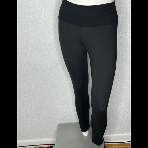 Soft Buttery Black Leggings Plus Size - Picture 2 of 7